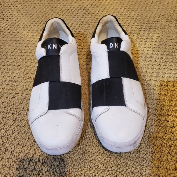 DKNY White and Black Slip-On Sneakers - Picture 1 of 6